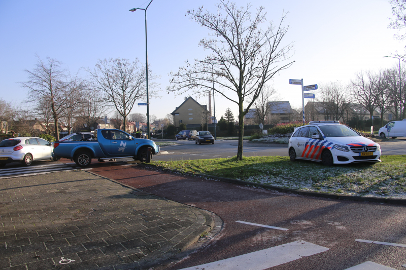 Fietser gewond na botsing met auto