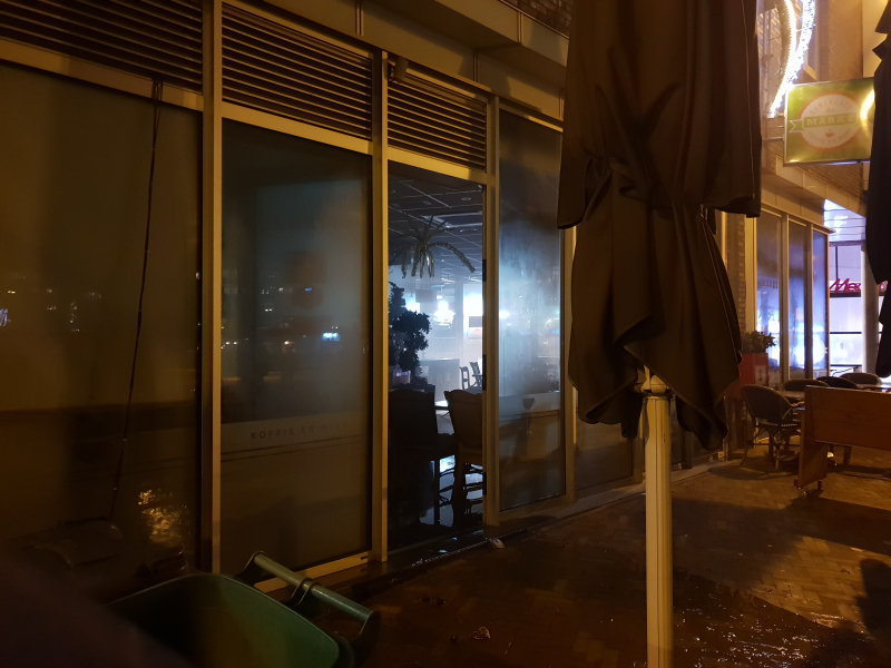 Brand in lunch cafÃ©