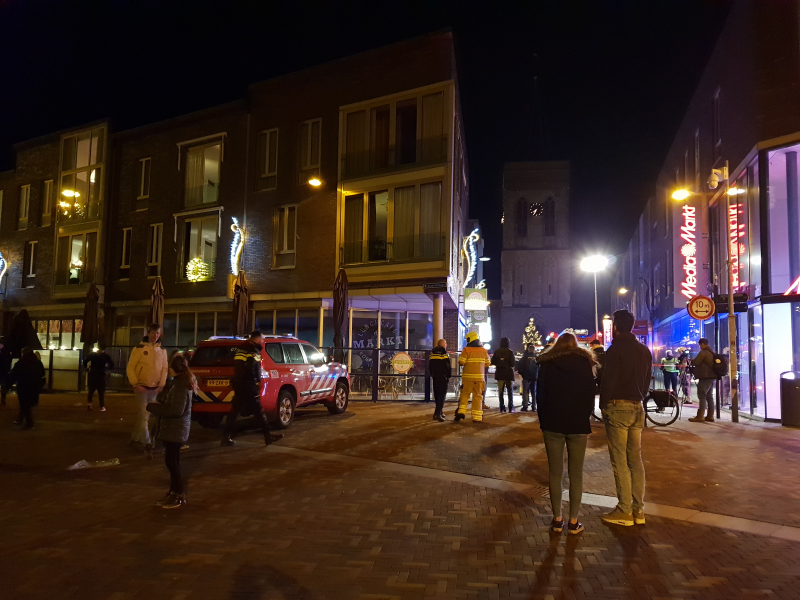 Brand in lunch cafÃ©