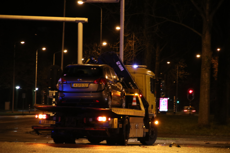 Flinke aanrijding op kruising