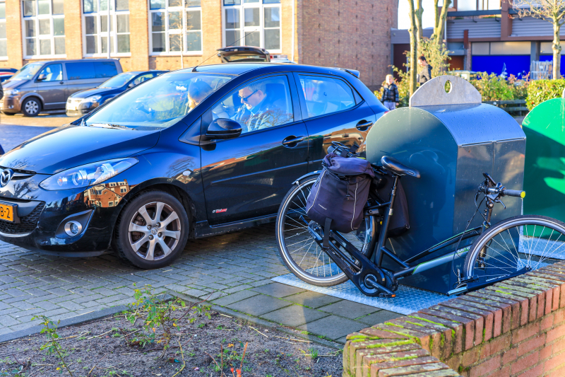 Fiets door midden na aanrijding