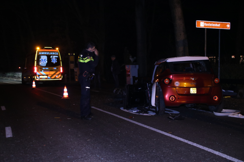 Gewonde bij aanrijding op een boom met 45km wagentje