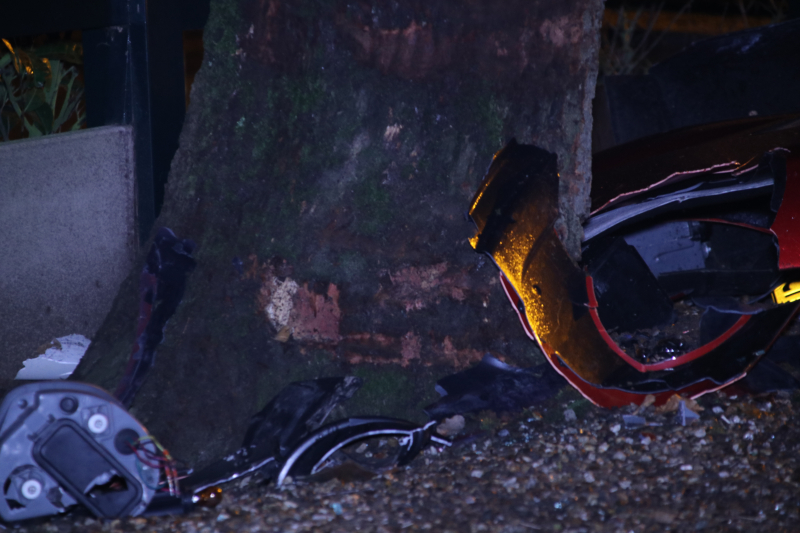 Gewonde bij aanrijding op een boom met 45km wagentje