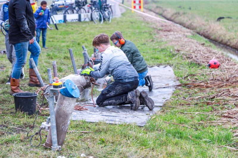 Carbidschieten in volle gang