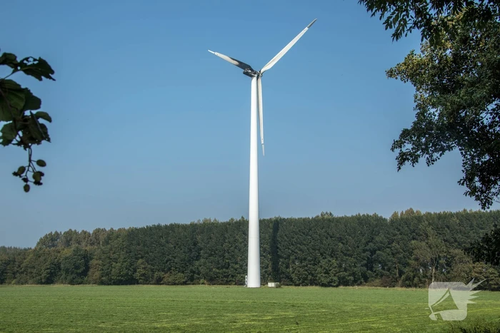 Monteurs gewond bij brand in windmolen