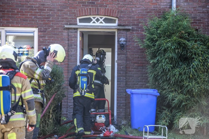 Veel rook bij zolderbrand