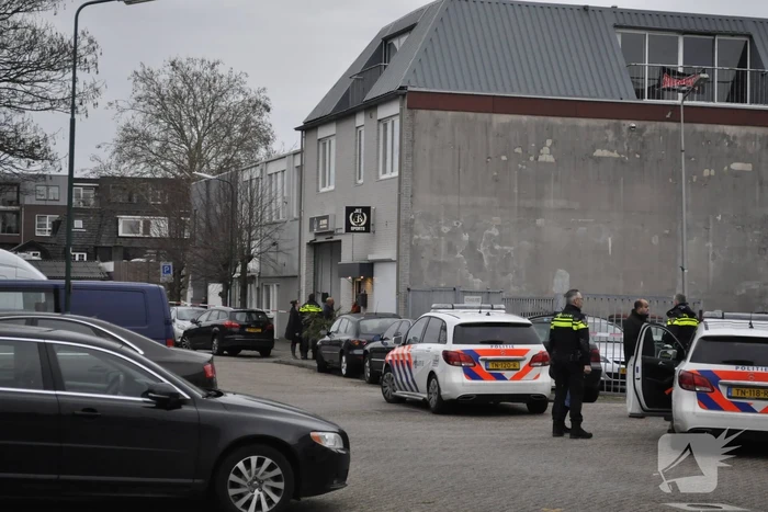 Twee verdachten gevlucht na overval bedrijfspand