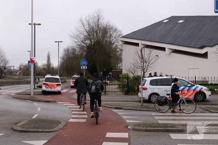 Twee verdachten gevlucht na overval bedrijfspand