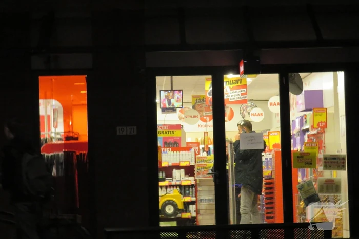 Twee daders voortvluchtig na overval op Kruidvat