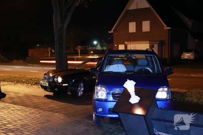 Auto ramt tuinmuur na aanrijding