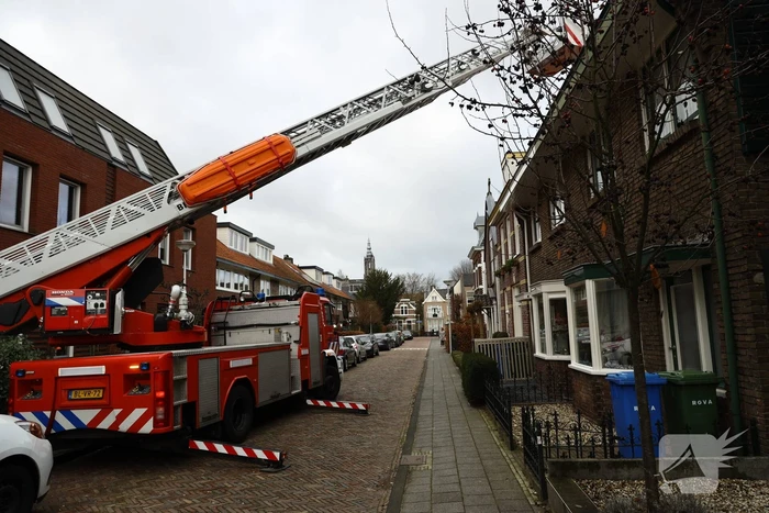 Dak losgelaten door storm