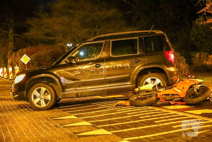 Motor total-loss na aanrijding met auto
