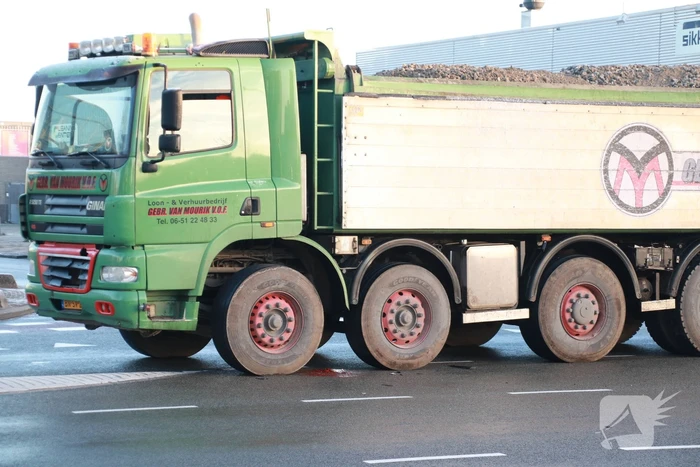 Voetganger ernstig gewond na aanrijding door vrachtwagen