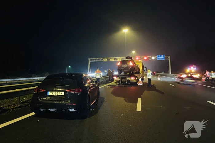 12 voertuigen op elkaar bij kettingbotsing