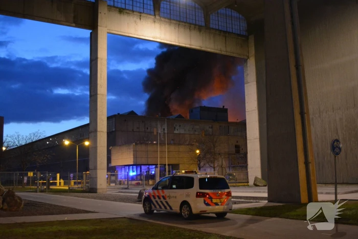 Zeer grote brand bij cementfabriek ENCI