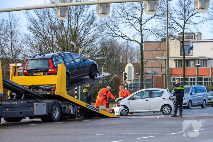 Flinke schade bij ongeval op kruising (Amersfoort)