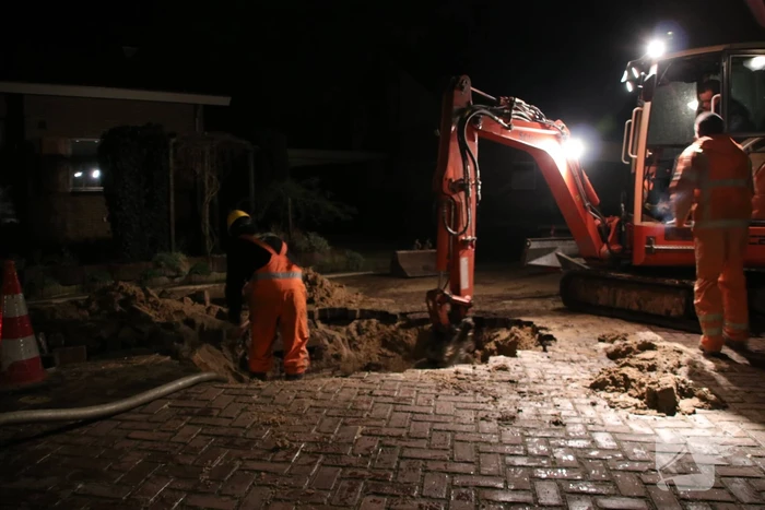 Zesenzestig huishoudens zonder water door gesprongen waterleiding (Barneveld)