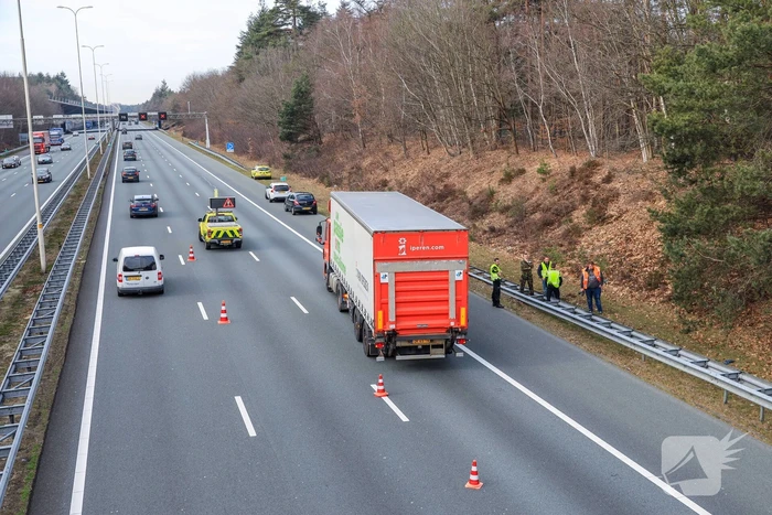 Snelweg-loper aangereden door vrachtwagen (Zeist)