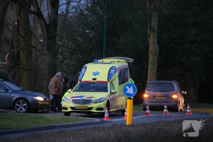 Fietser breekt been bij aanrijding met auto