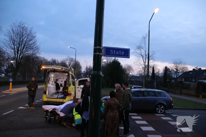 Fietser breekt been bij aanrijding met auto