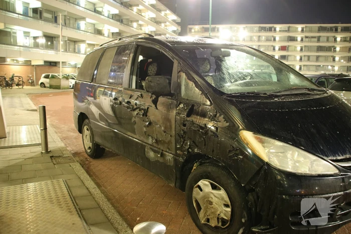 Auto verwoest door brand (Veenendaal)