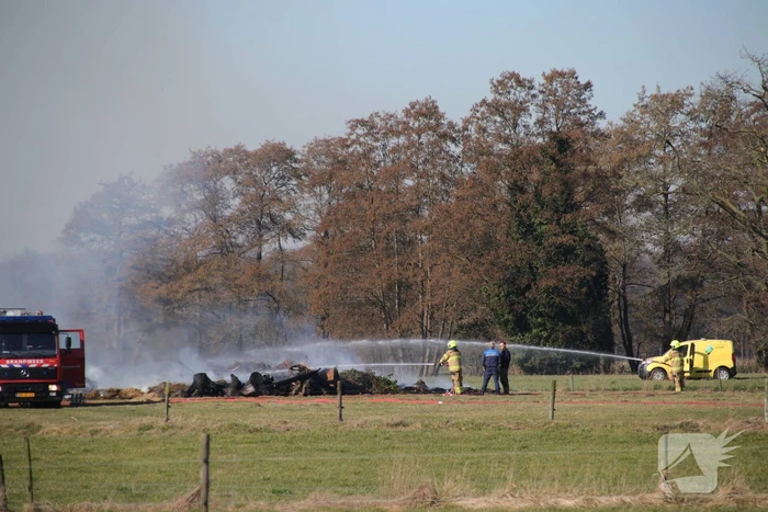 Veel rook bij brand in berg afval (Scherpenzeel)