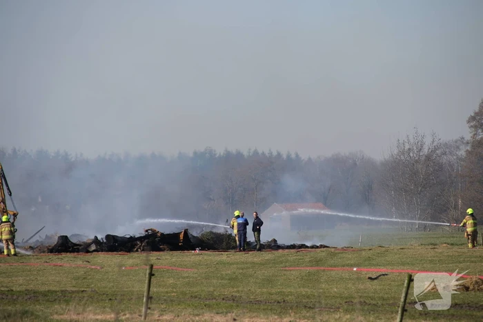 Veel rook bij brand in berg afval (Scherpenzeel)