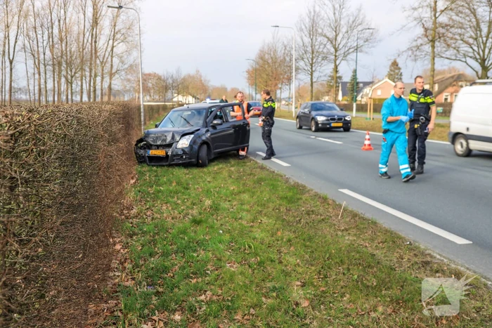 Veel schade bij kop-staartaanrijding, bestuurder aangehouden (Hoogland)