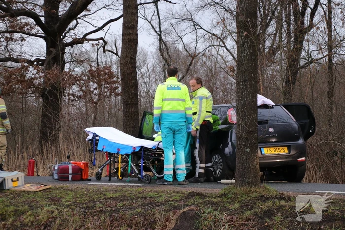 Persoon bekneld bij eenzijdig ongeval (Woudenberg)