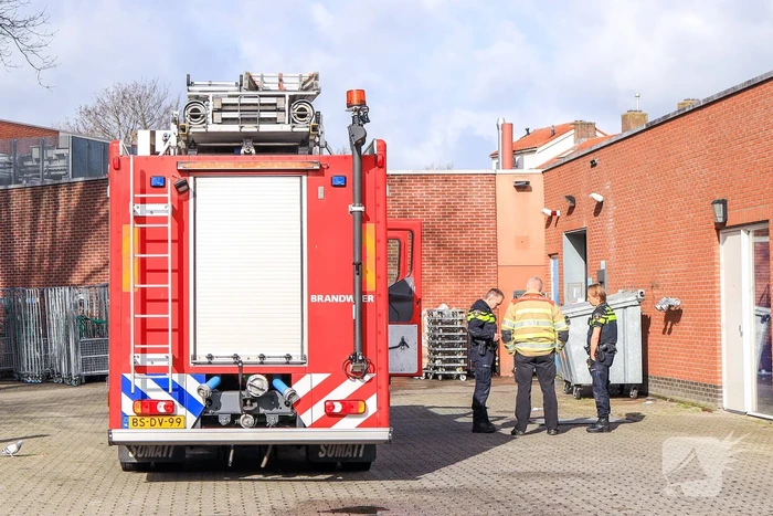 Albert Heijn ontruimd na vreemde lucht