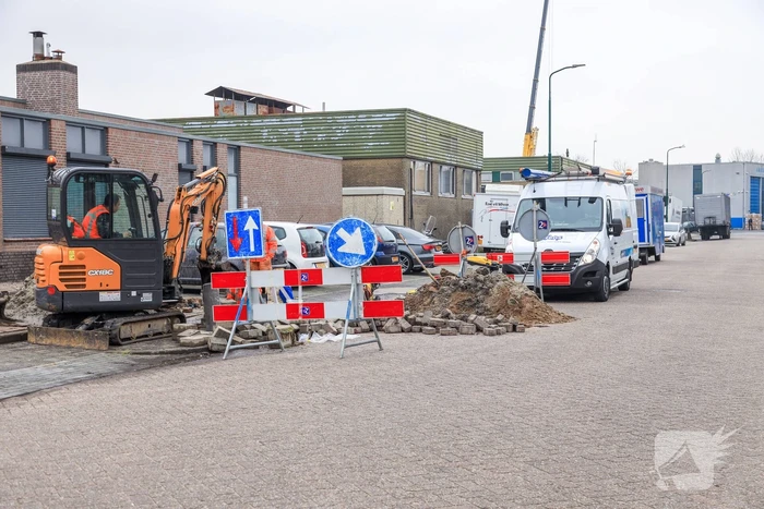 Straat open door waterleidingbreuk