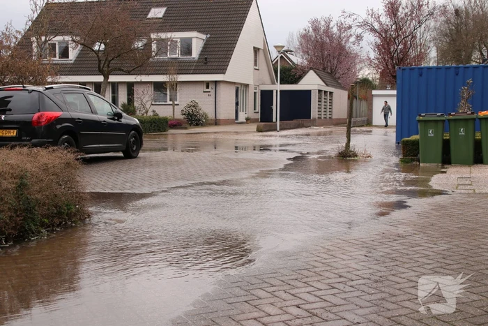 Straat blank en huishoudens zonder water