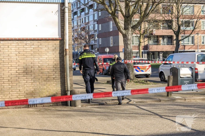 Onderzoek na poging brandstichting supermarkt, Operaplein