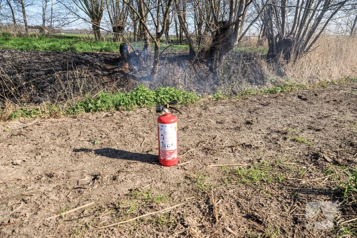Jongeman gewond bij bermbrand
