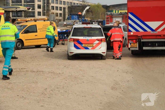 Persoon ernstig gewond op bouwplaats