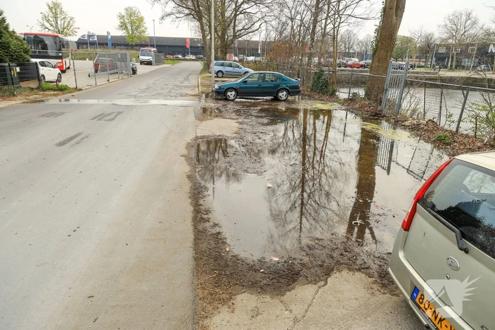 Parkeerplaatsen blank door waterlekkage