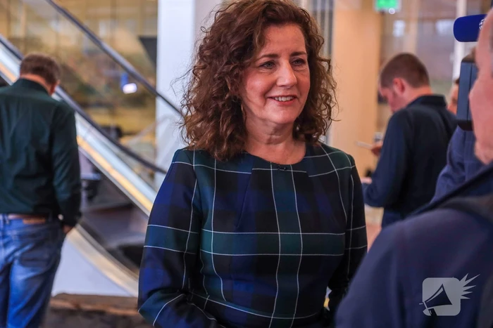 Minister Cultureel Erfgoed onthult oudste Nederlands scheepswrak
