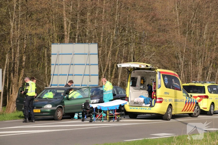 Gewonde bij kop-staart aanrijding