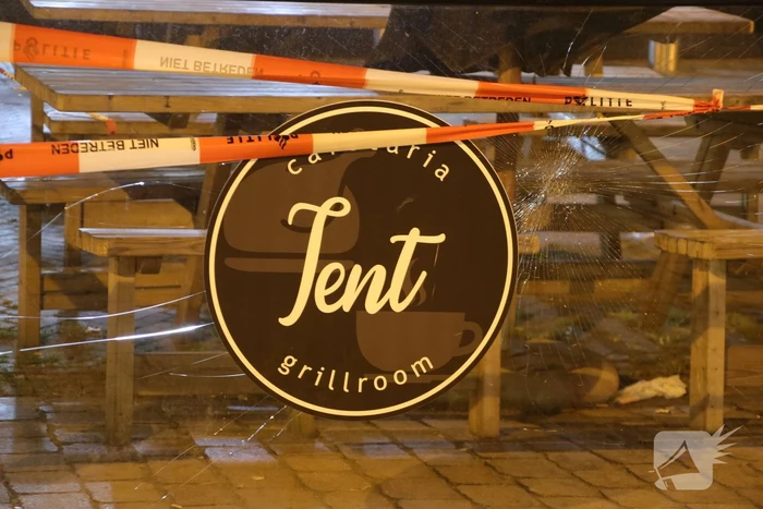 Twee gewonden bij overval cafetaria