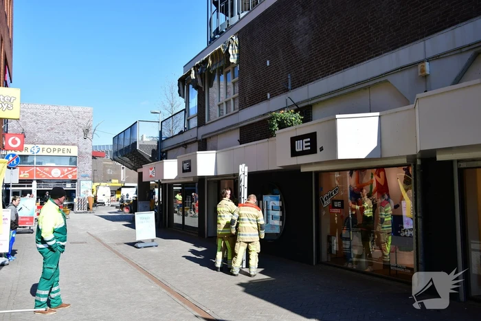 Poes ontkomt aan reddingspoging brandweer