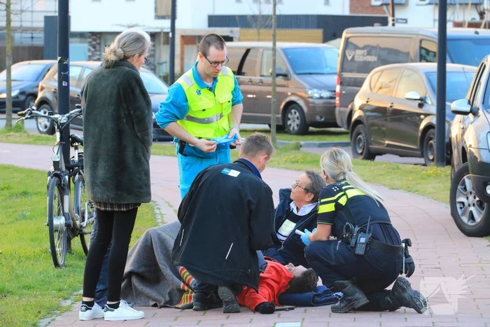 E-bikester gaat hard onderuit en raakt gewond