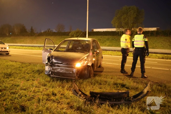 Auto zwaar beschadigd bij eenzijdig ongeval