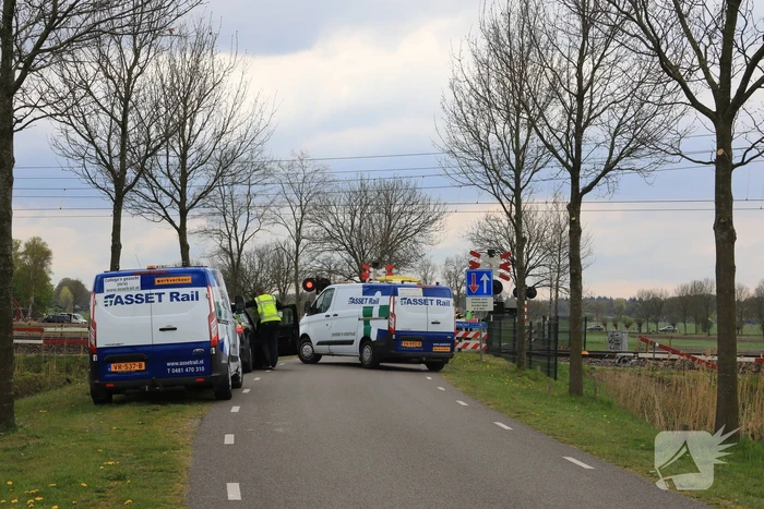 Schennispleger uit stilstaande trein gehaald en gearresteerd