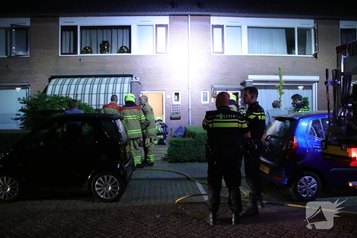 Buren rammelen bewoners wakker om brandalarm