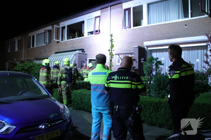 Buren rammelen bewoners wakker om brandalarm
