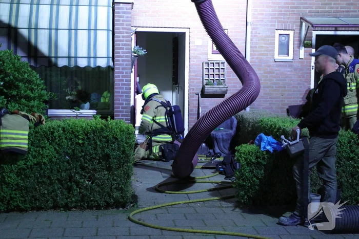 Buren rammelen bewoners wakker om brandalarm