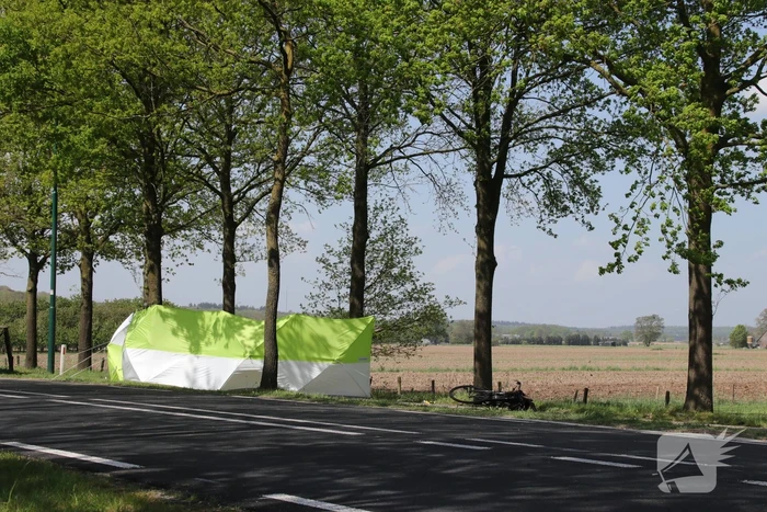 Fietser overleden na aanrijding met vrachtwagen