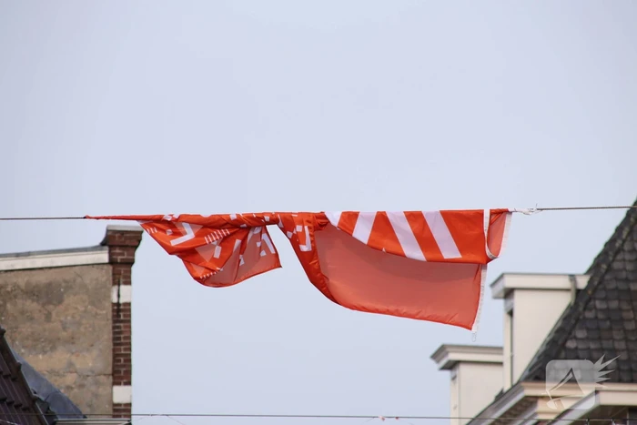 Dipje op feestvreugde in de voorbereidingen op Koningsdag