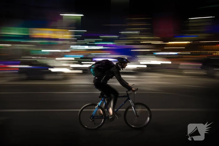 Inbreker fietst langs tijdens politie-onderzoek