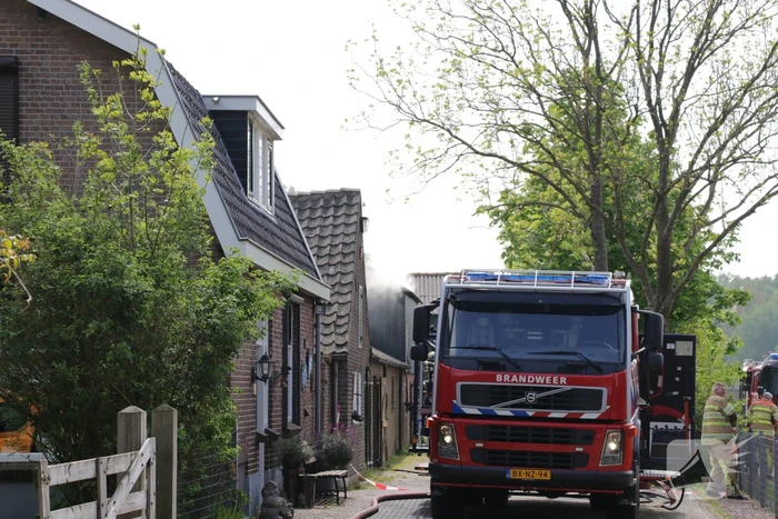 Veel rook bij brand in loods